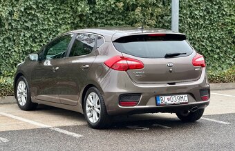 Kia Ceed 1.4i facelift 2016 Gold+ Navi Výhrev Kamera SR auto - 6