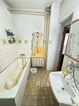 Exkluzívne Predám rodinný dom s garážou v obci Veľká Maňa - 6