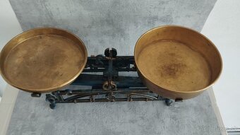 Staré 5kg váhy s puvodnima miskama - 6