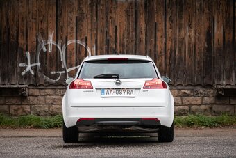 Opel Insignia ST 96kW - 6