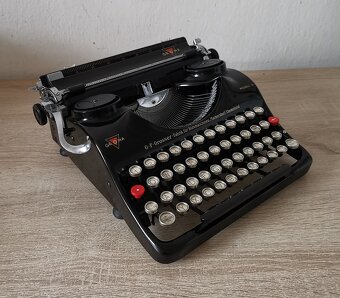 Starožitný písací stroj GROMA Model N z roku 1939 - 6