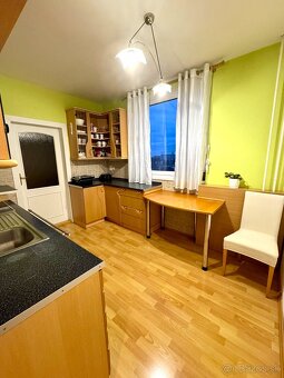 Slnečný 4 izbový byt s balkónom na ulici Hollého, Michalovce - 6