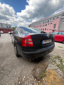 Škoda octavia 2.0 TDi dsg - 6