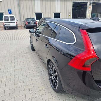 Volvo V60 – benzín + CNG - 6