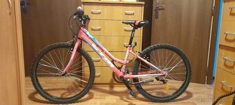 Dievčenský bicykel  24 - 6