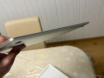 MacBook Air 2019 256GB v úžasnom stave - 6