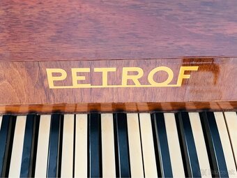 Piano PETROF - 6