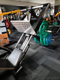 Fitness stroje značky LAX - 6