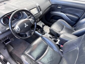 Mitsubishi Outlander 2,2 DI-D 4x4 7-miestny - 6