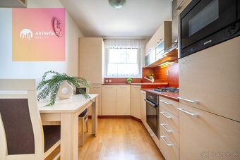 Na predaj 3-izbový byt s veľkým balkónom v žiadanej lokalite - 6