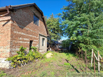 Rozostavaný rodinný dom s veľkým pozemkom v podunajskej ob - 6