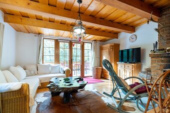 NA PREDAJ KRÁSNA CELOROČNÁ CHATA NA RUŽÍNE - 6