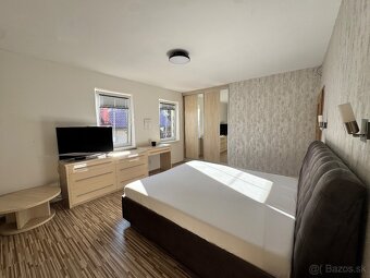 Priestranný 6-izbový dom, 3 kúpeľne a sauna - 6