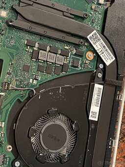 Predám dosku z HP laptopu + priložené diely - Ryzen 5 550u - 6