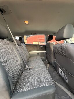 Toyota Corolla Verso 1.8 VVTI - 6