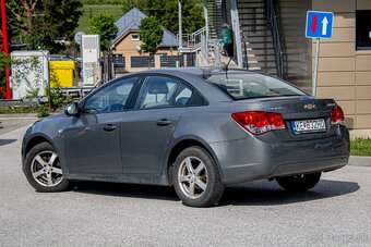 Chevrolet Cruze 1.6 16V LS - 6
