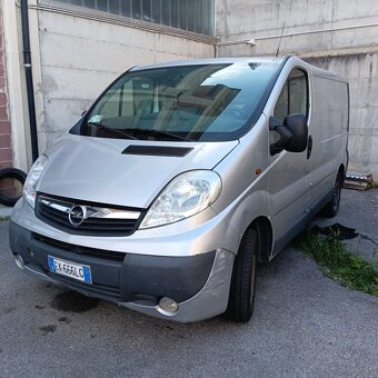 Opel vivaro 2,0 tdci 84 kw 2014 - 6