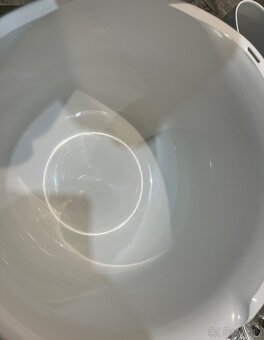 Nový kuchynský robot Bosch MUM 4406 - 6