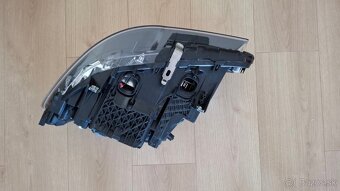 Bmw f10/f11 svetlo - 6