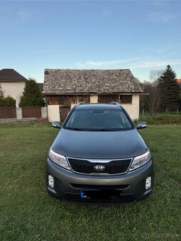 Kia Sorento 2.2 CRDI 4x4 A/T6 RV2015 - 6