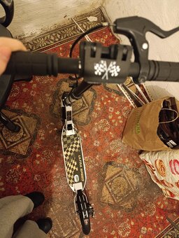 Odrážacia kolobežka - 6