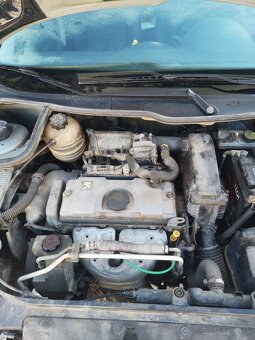 Peugeot 206 1.4 - 6