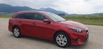 Kia Ceed SW 1.5 T-GDi Gold, MT6, 8/2023 - 6