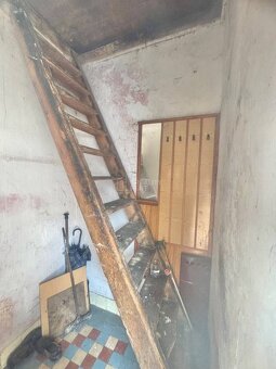 Predaj pôvodného rodinného domu vo Svrčinovci - 6