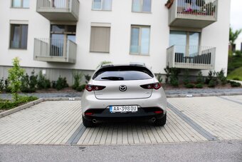 Mazda 3 2.5 e-Skyactiv G140 mHEV Takumi, V záruke,BOSE audio - 6