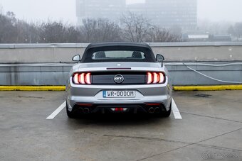 Ford Mustang - 6