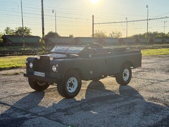LAND ROVER SERIES 3 109” - 6