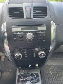 Suzuki SX4 (4x4) - 6