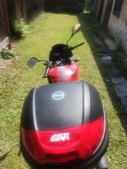 Honda CBF125M - 6