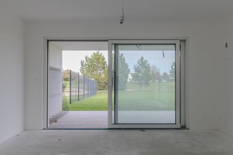 NA PREDAJ - nový, nezariadený 2-izbový byt so záhradou - Hru - 6