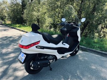 Piaggio Xevo 125 - 6