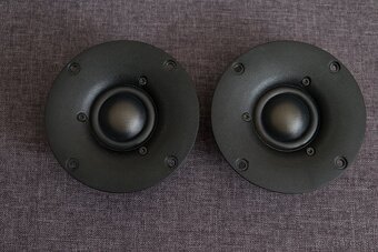2x vyskove reproduktory menice 2x Wavecor 8ohm 90DB - 6
