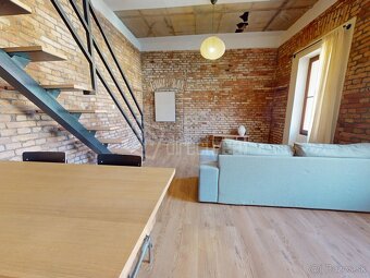 Nádherný 3-izb byt v meštianskom dome s parkovacím mi… - 6