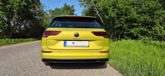 VW Golf Variant 8 v zaruke so zimnymi pneu gratis - 6