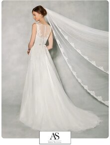 Krásne čipkované svadobné šaty - 6
