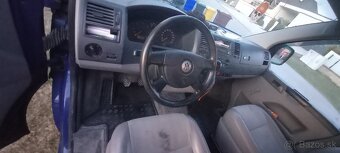 Volkwagen transporter T5 - 6