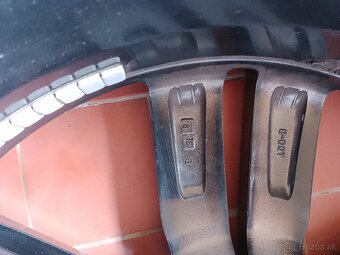 Origi. El. Disky Kia 18" - 6