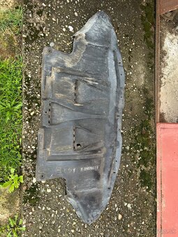 Kryt pod motor audi A4 - 6