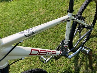 Dema Agila 28” - 6