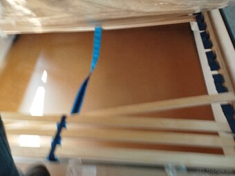 Posteľ s čelom s matracom rozmerov 140200 cm predám - 6
