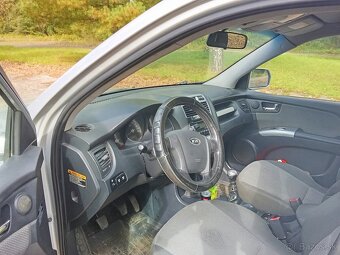 Kia Sportage 2.0crdi 103kw 4x4 - 6