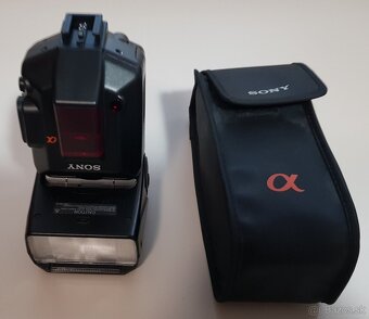 Sony Alpha 100 - 6