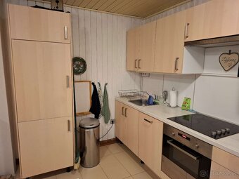 Predáme 5,5 izb. chatu so saunou pri lese nad PN - 6