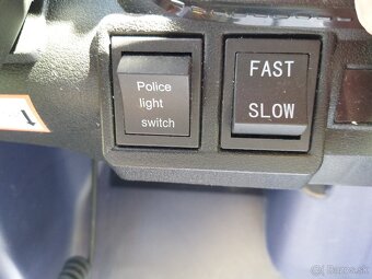 Elektrické policajné autíčko - 6
