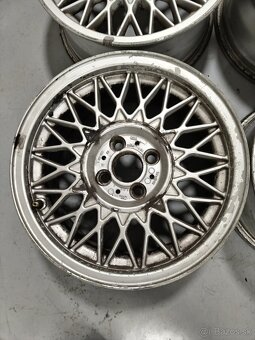 4x100 styling 5 r15 - 6