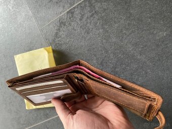 Pánska kožená peňaženka s motívom jeleňa. - 6